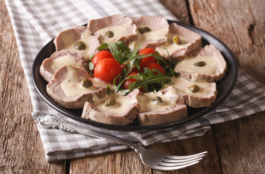 Kalbfleisch in Thunfischsauce