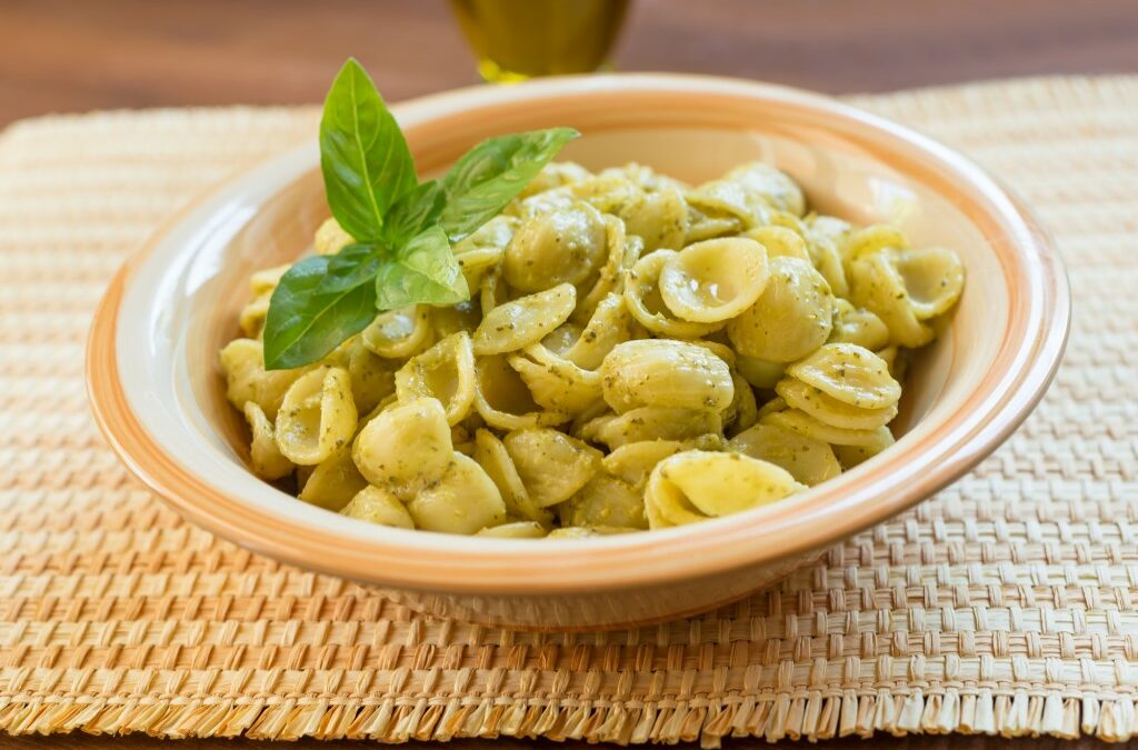 Orecchiette mit Rucola-Walnusspesto