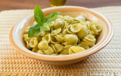 Orecchiette mit Rucola-Walnusspesto